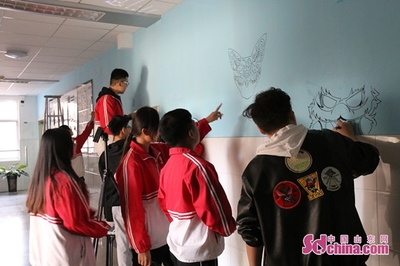 墻繪妙筆生花濟南信息工程學校數字工廠手繪墻制作活動圓滿結束_教育頻道_ .